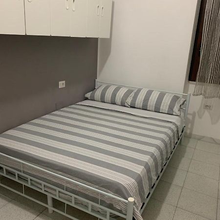 كوارتوتشو Bedroom Low Cost Di Elisa المظهر الخارجي الصورة